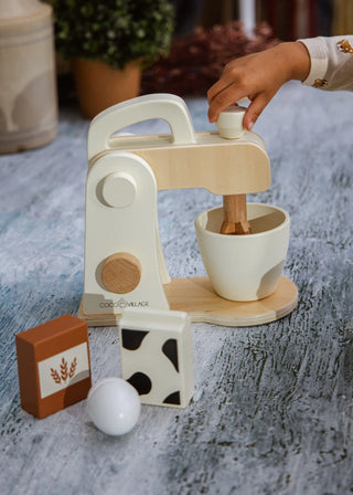 Wooden Blender and Accessories